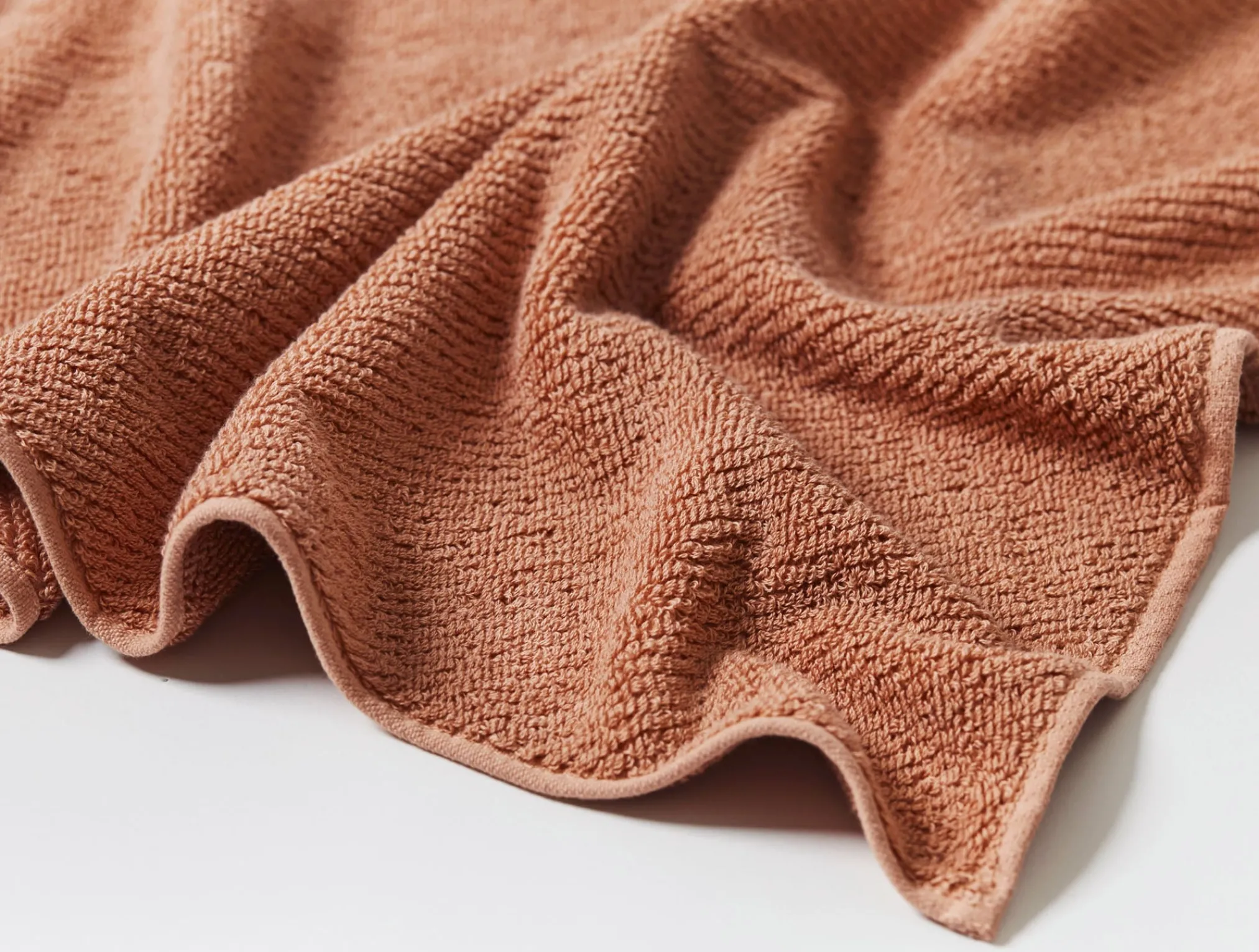 Coyuchi Air Weight® Organic Bath Sheet< Bath Towels