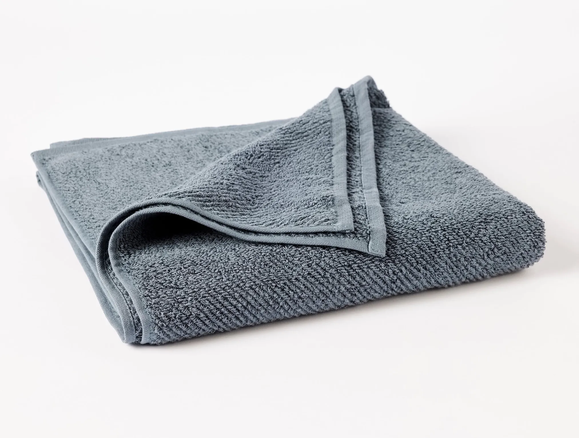 Coyuchi Air Weight® Organic Towels< Bath Towels