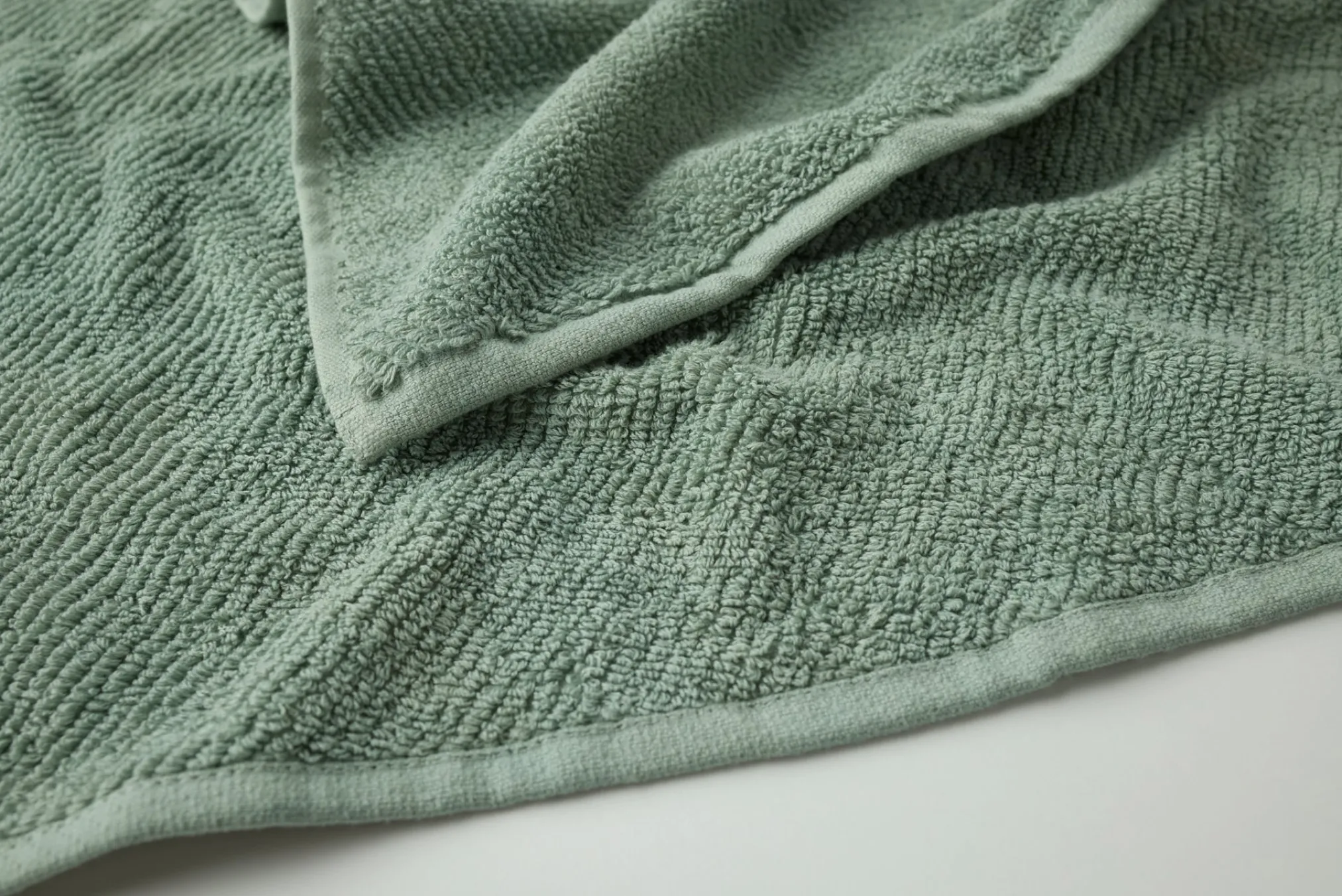 Coyuchi Air Weight® Organic Towels< Bath Towels