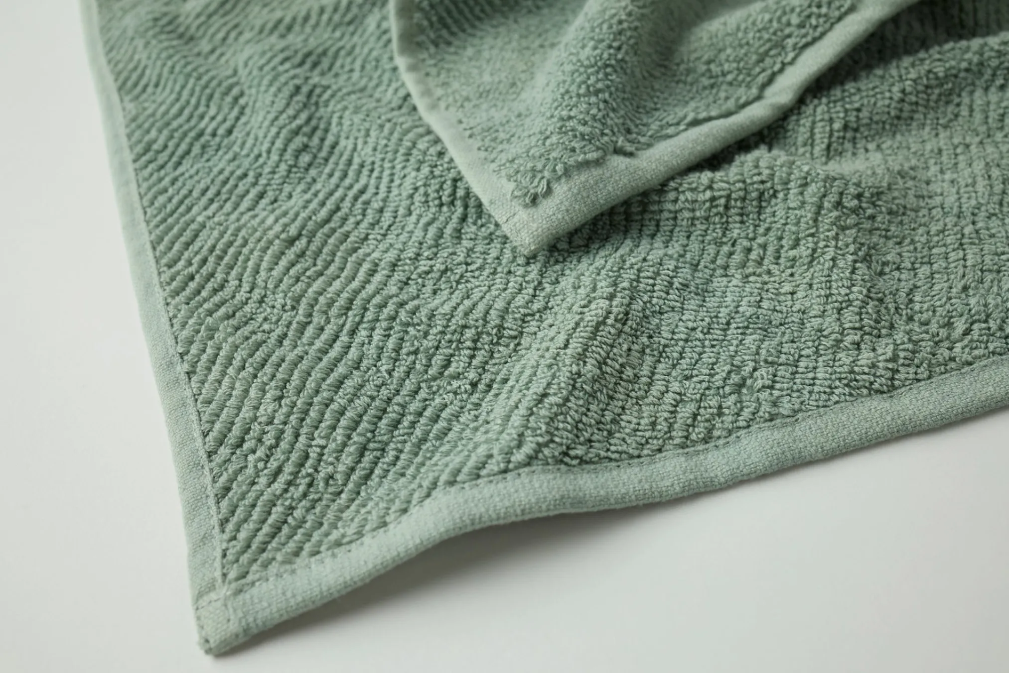 Coyuchi Air Weight® Organic Towels< Bath Towels