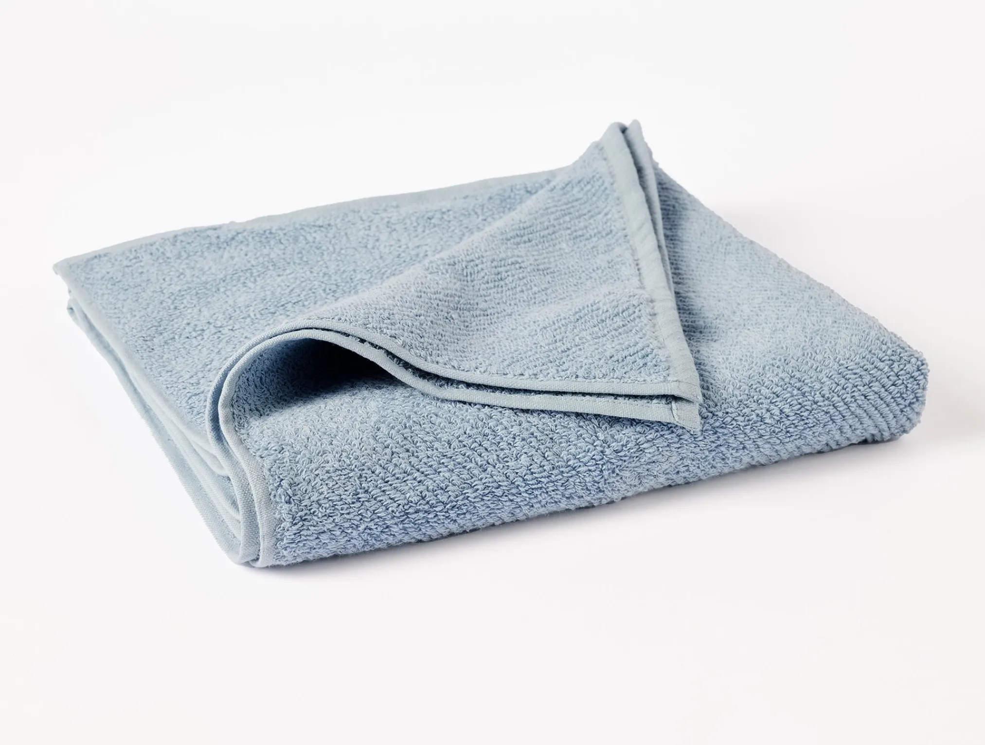 Coyuchi Air Weight® Organic Towels< Bath Towels