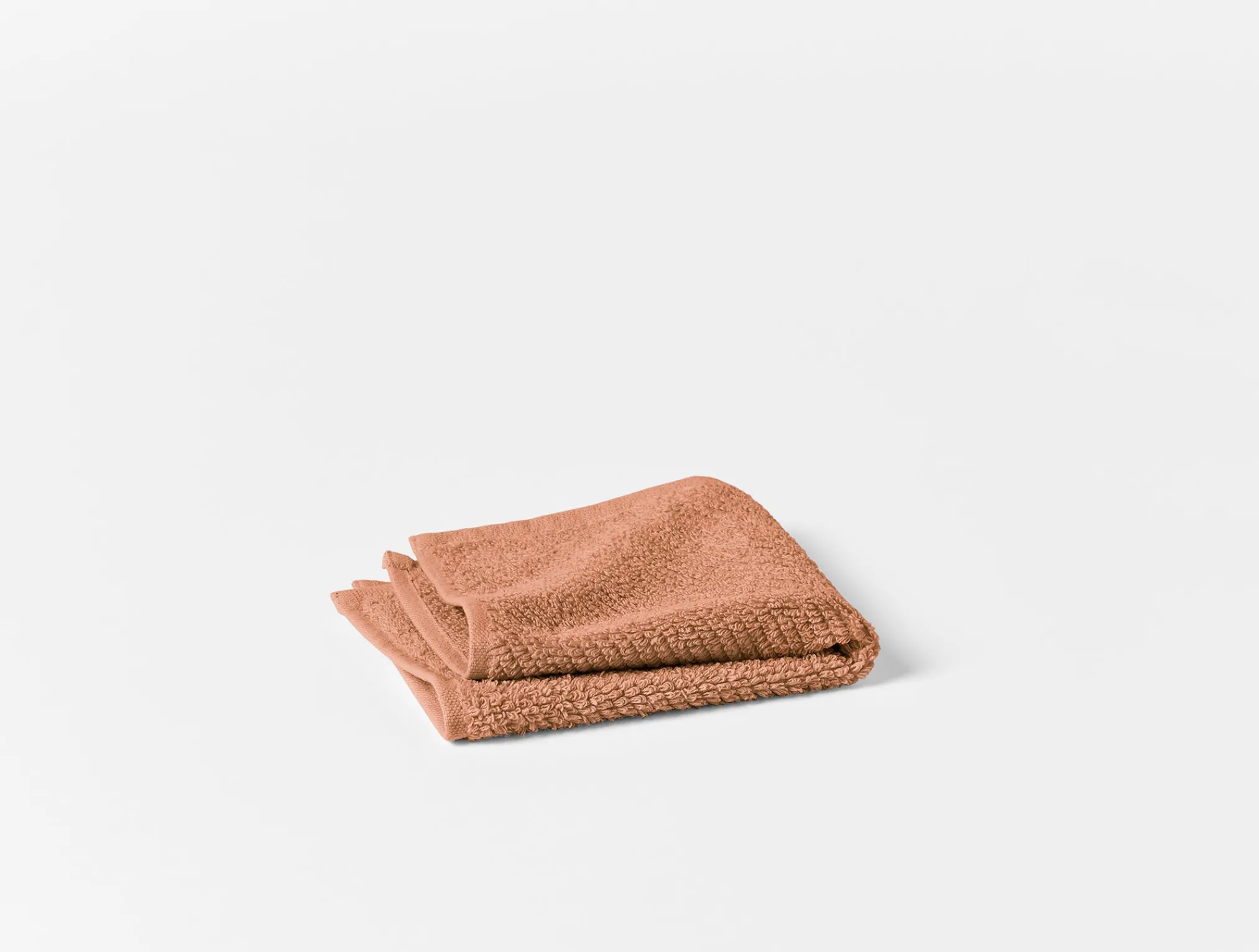 Coyuchi Air Weight® Organic Wash Cloth< Bath Towels