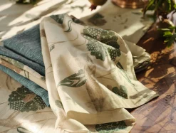 Coyuchi Aurora Print Table Runner< Dining