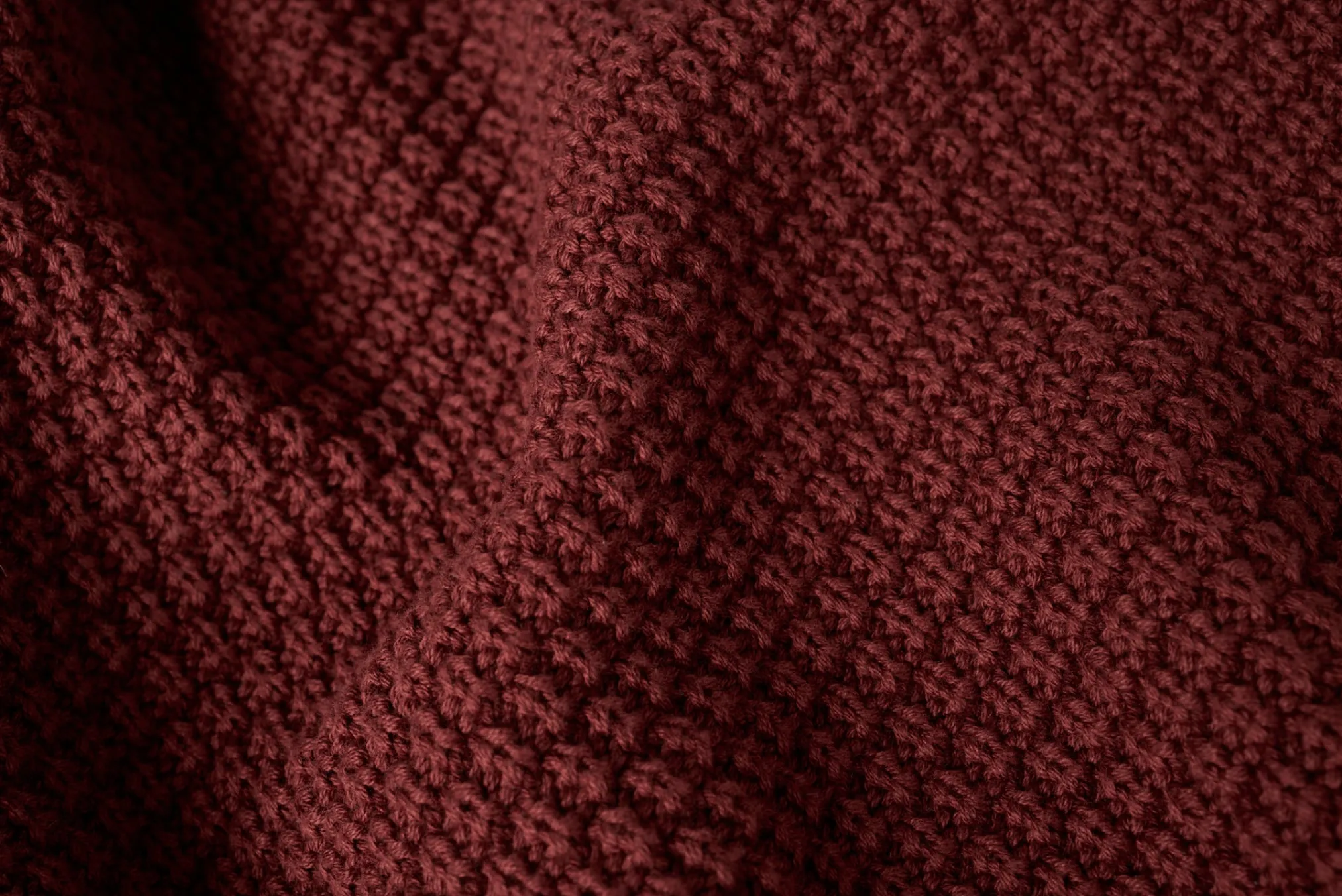 Coyuchi Avalon Organic Knit Throw< Throws