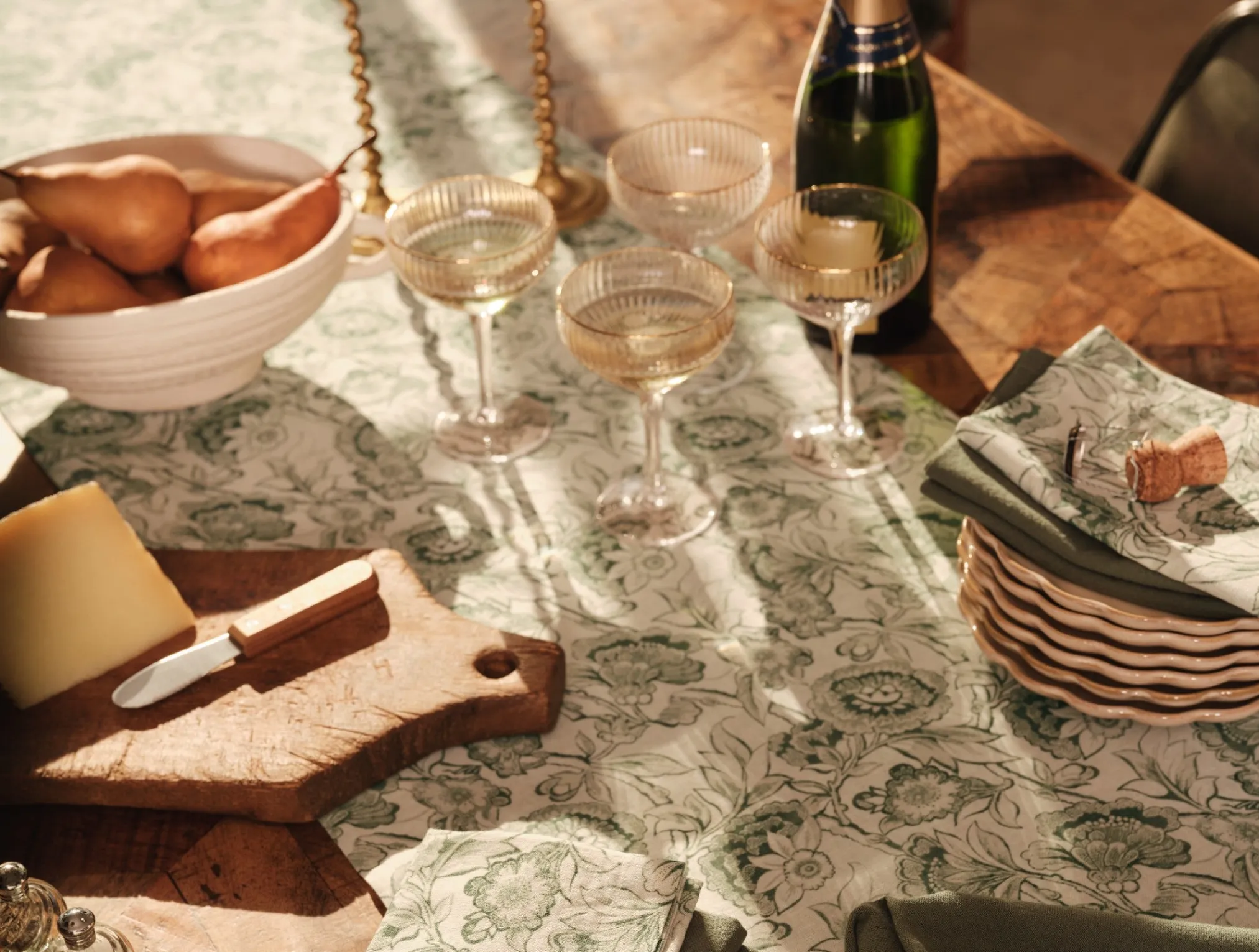 Coyuchi Balboa Print Runner< Dining