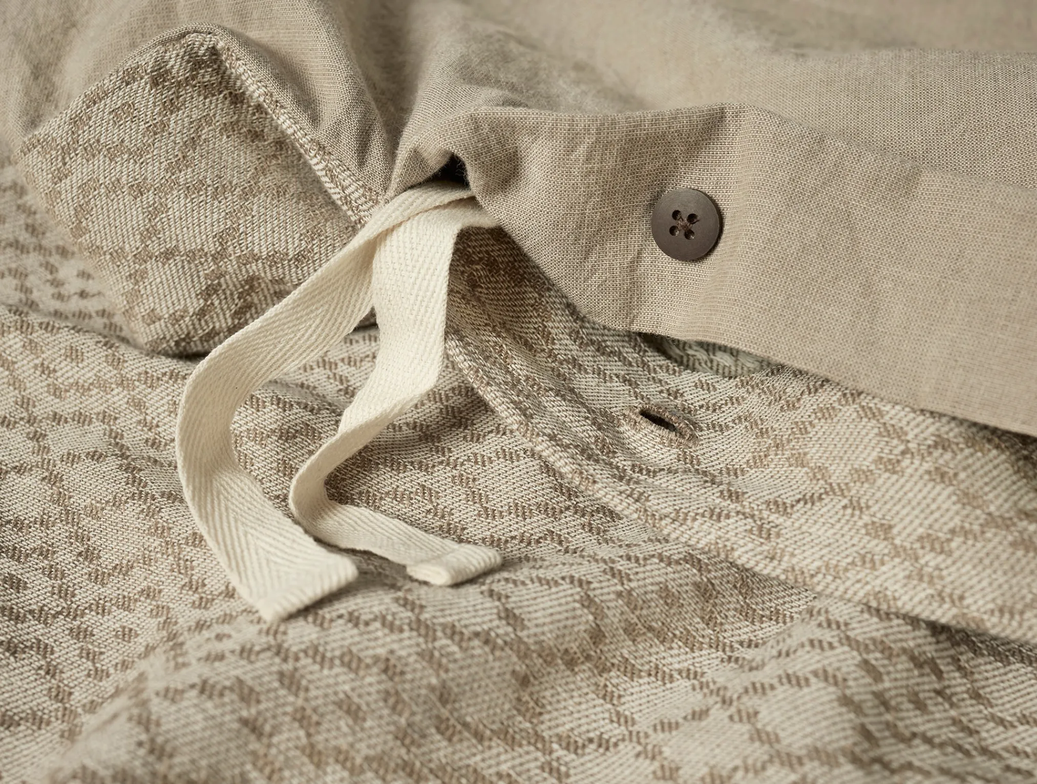 Coyuchi Capitola Organic Duvet Cover< Duvet Covers + Sets