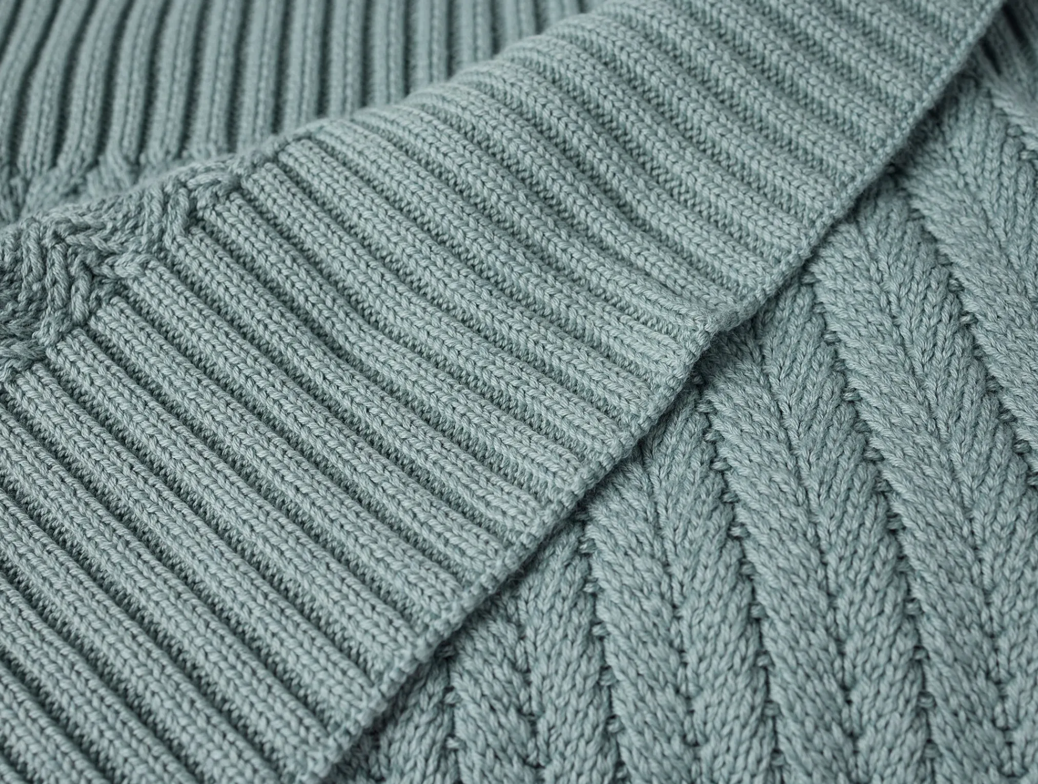 Coyuchi Casa Loma Organic Knit Throw< Throws