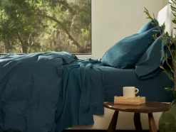Coyuchi Cascade Organic Matelasse Blanket< Bed Blankets