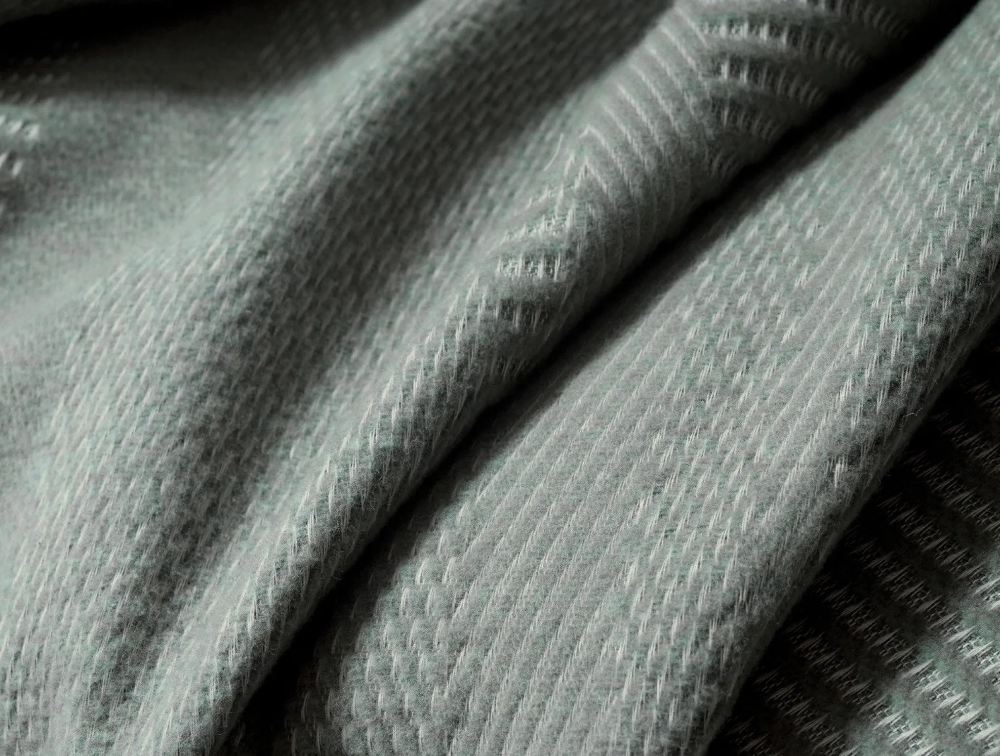 Coyuchi Cirrus Supersoft Organic Cotton Throw< Throws
