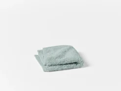 Coyuchi Cloud Loom™ Organic Wash Cloth< Bath Towels