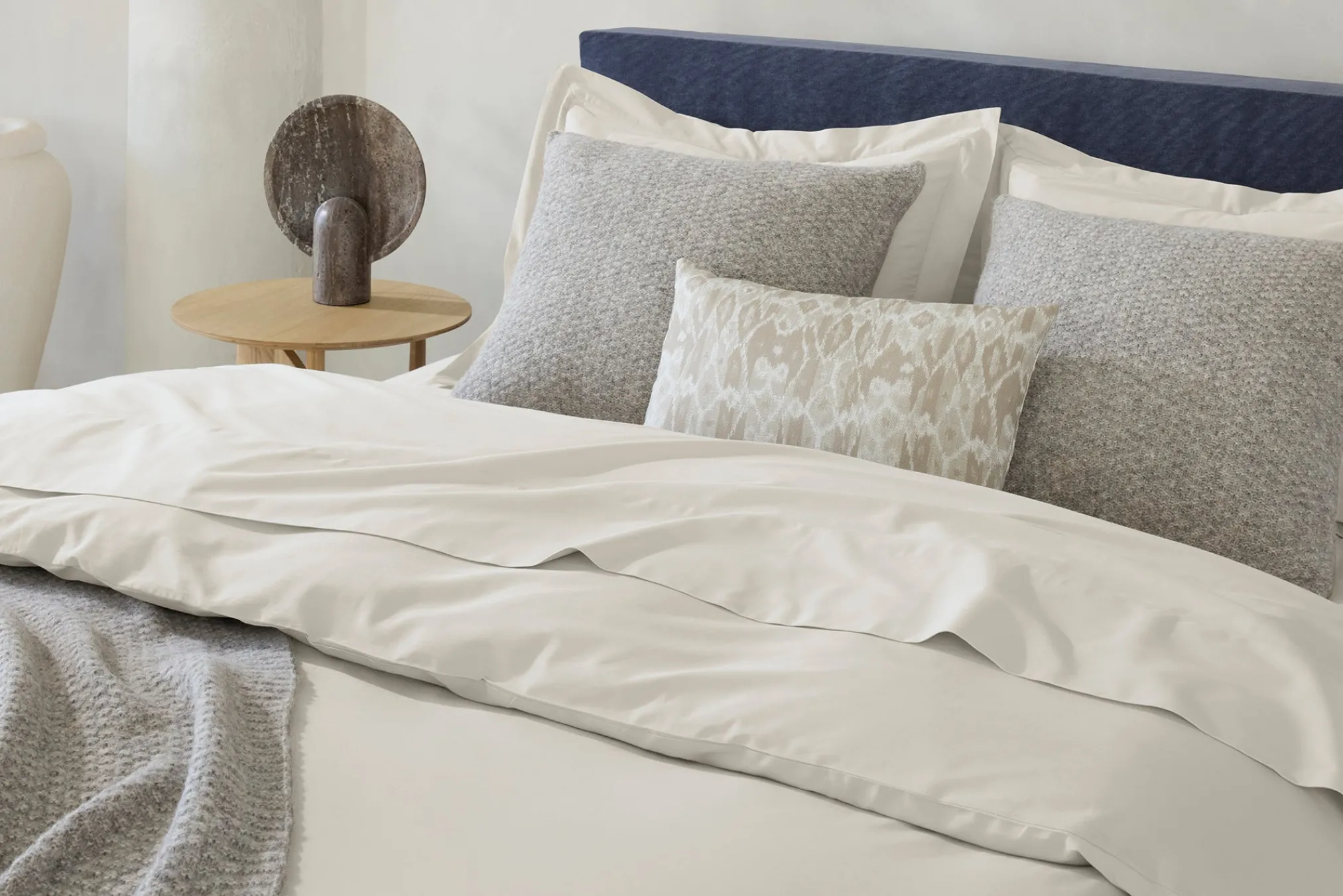 Coyuchi Cloud Soft Organic Sateen Minimalist Bed Bundle< Sateen