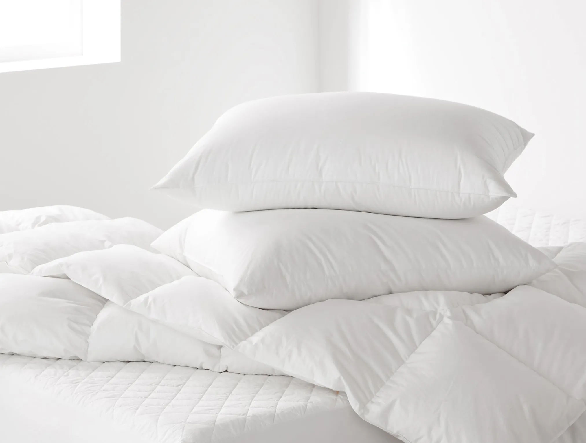Coyuchi Cloud Soft Organic Sateen Deluxe Bed Bundle< Sateen
