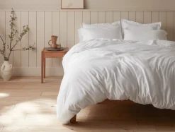 Coyuchi Cloud Soft Organic Sateen Fitted Sheet< Fitted Sheets|Fitted Sheets