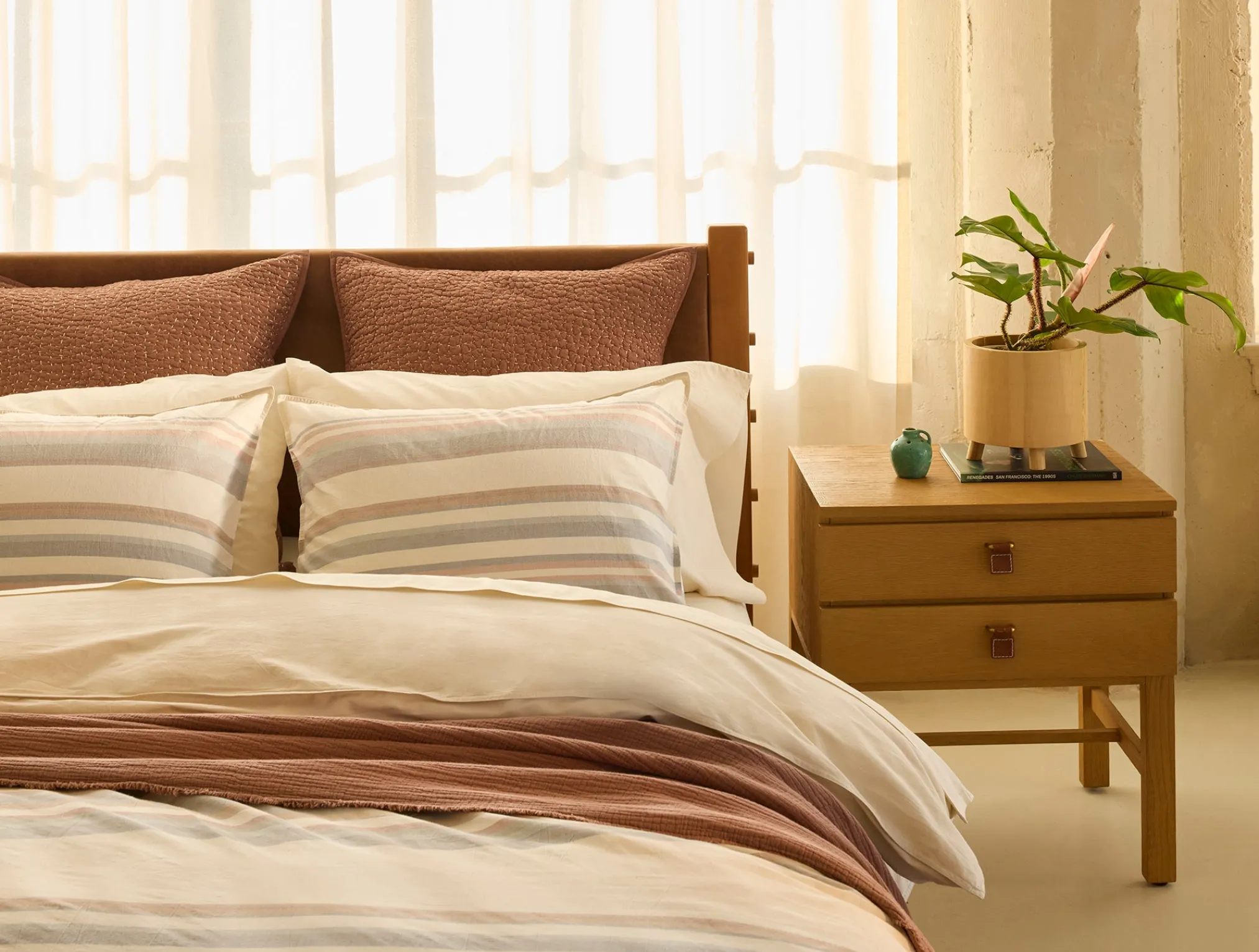 Coyuchi Crestridge Organic Duvet Cover< Duvet Covers + Sets