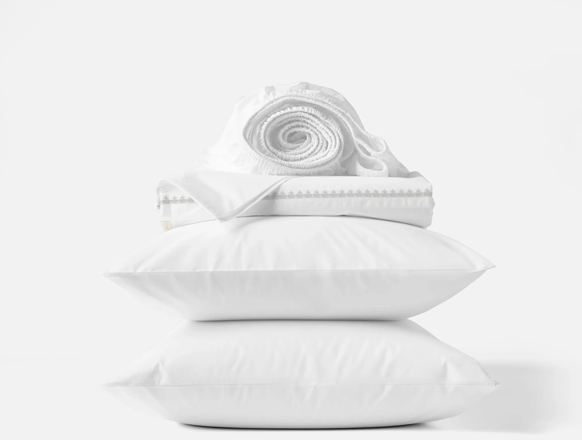 Coyuchi Floret Embroidered Organic Percale Sheet Set< Sheet Sets|Sheet Sets