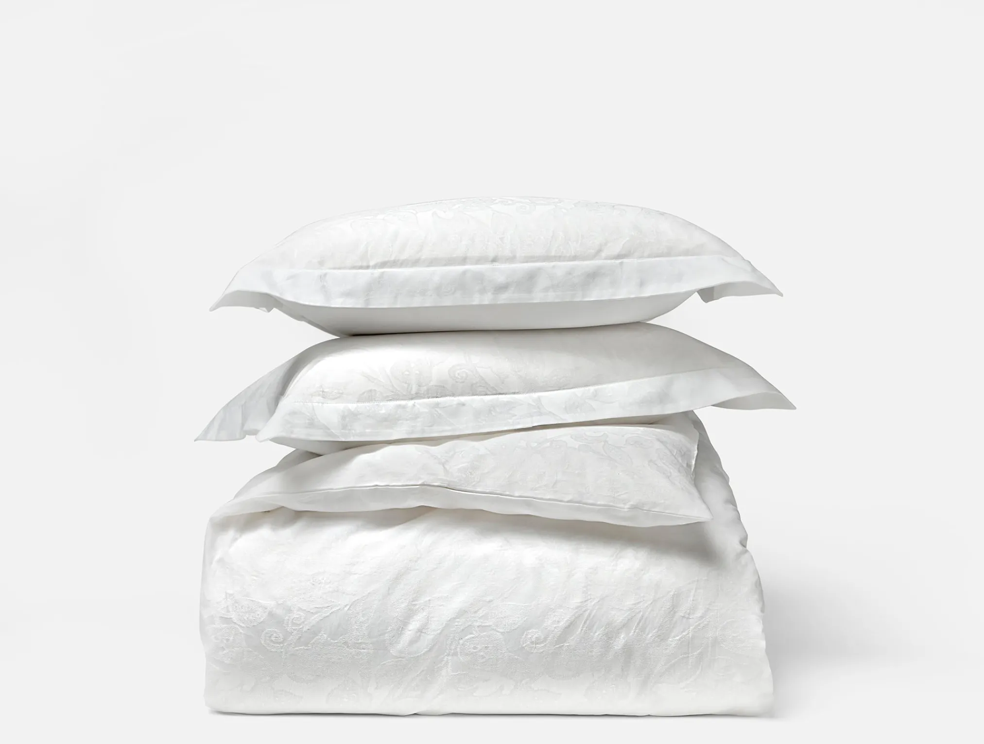 Coyuchi Heritage Organic Percale Jacquard Duvet Set< Duvet Covers + Sets