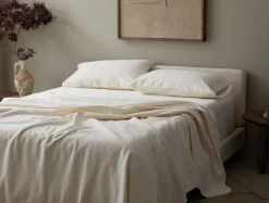 Coyuchi Honeycomb Organic Blanket< Bed Blankets