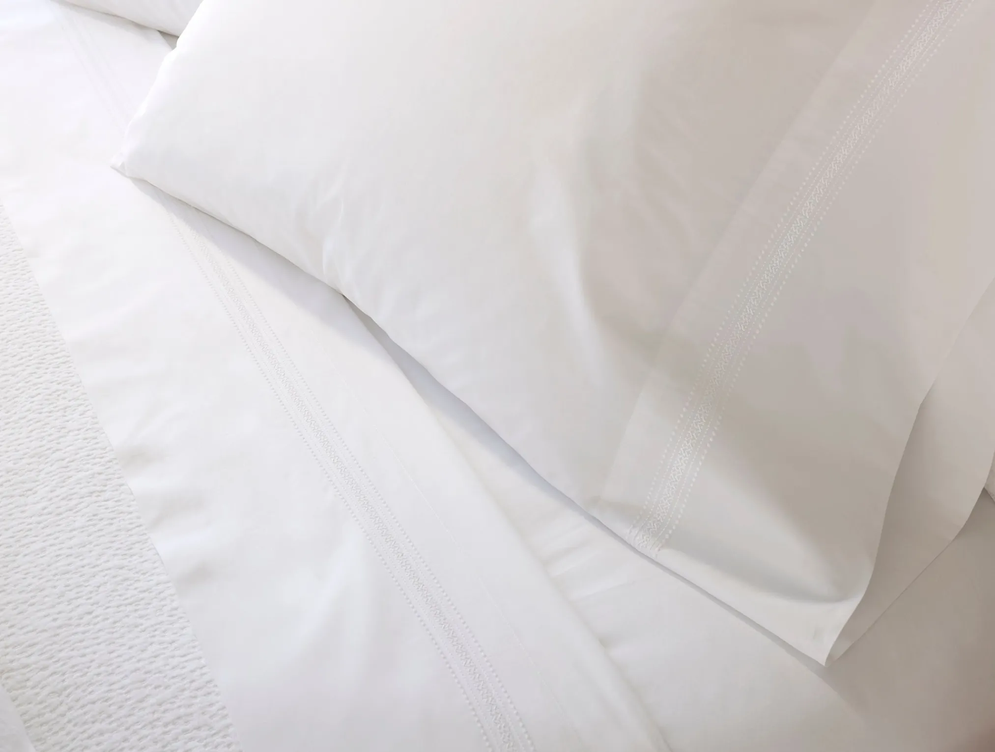 Coyuchi Landscape Embroidered Organic Percale Sheet Set< Sheet Sets|Sheet Sets