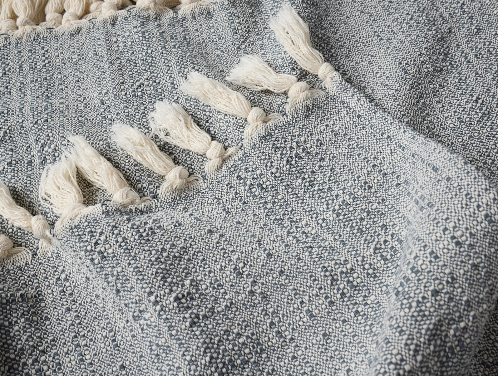 Coyuchi Lido Organic Throw< Throws