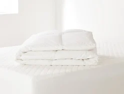 Coyuchi Lightweight Down Duvet Insert< Duvet Inserts + Comforters|Duvet Inserts + Comforters
