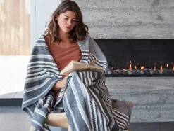 Coyuchi Mariposa Supersoft Organic Cotton Blanket< Bed Blankets