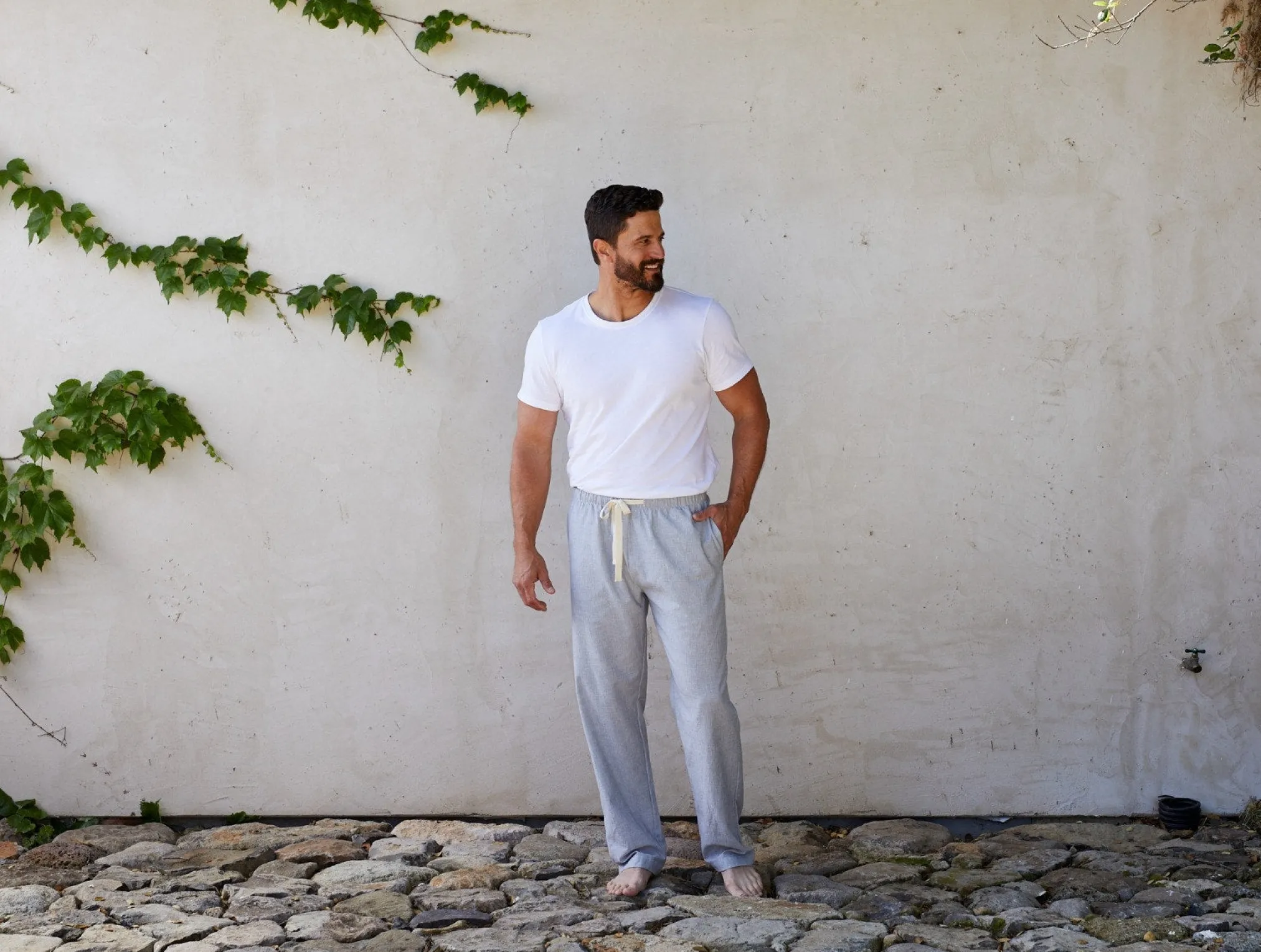 Coyuchi Men's Organic Crinkled Pajama Pants< Men's Sleep