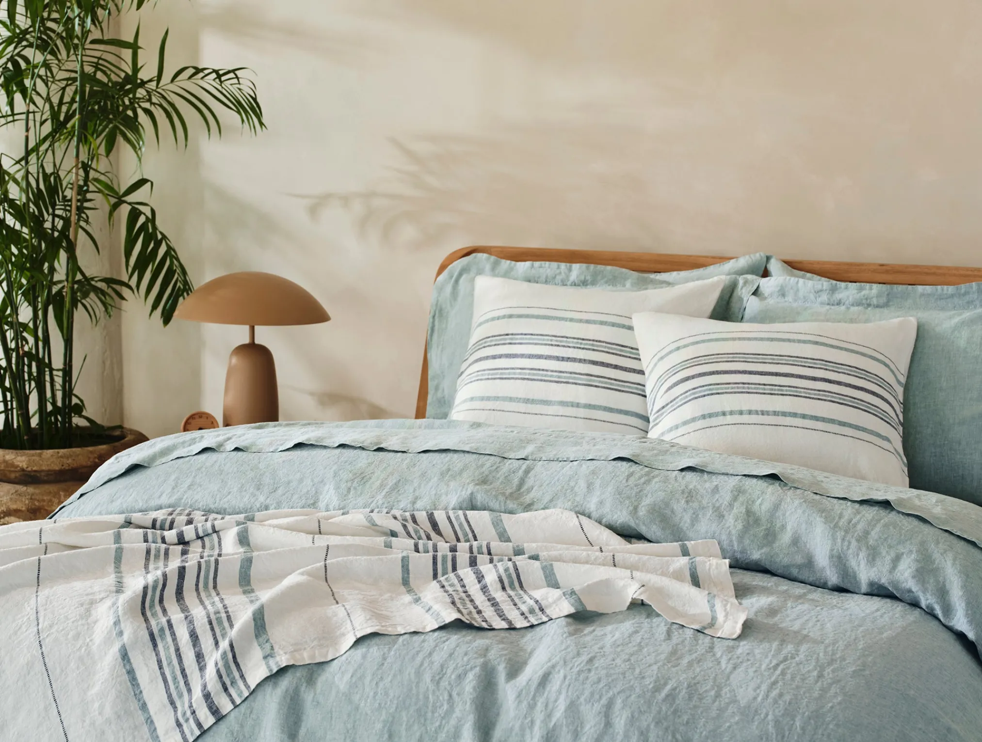 Coyuchi Mojave Organic Linen Decorative Pillow Cover< Decorative Pillows