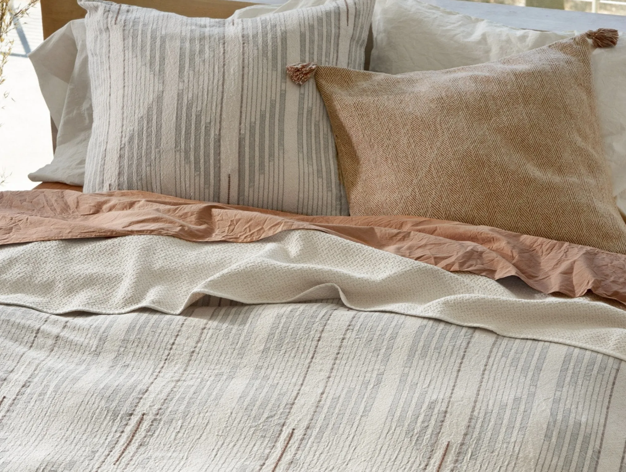 Coyuchi Morelia Organic Duvet Set< Duvet Covers + Sets