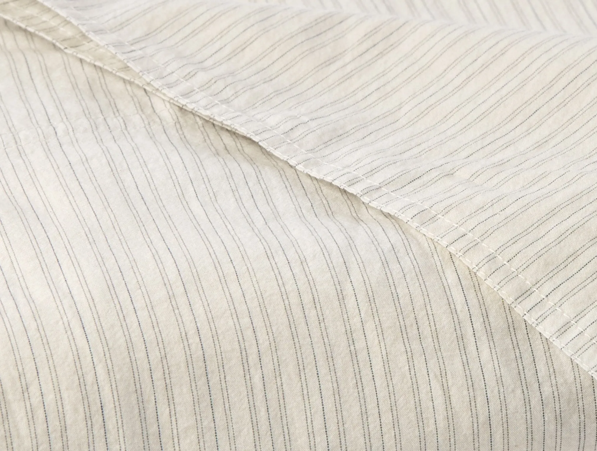 Coyuchi Organic Crinkled Percale™ Fitted Sheet< Fitted Sheets|Fitted Sheets