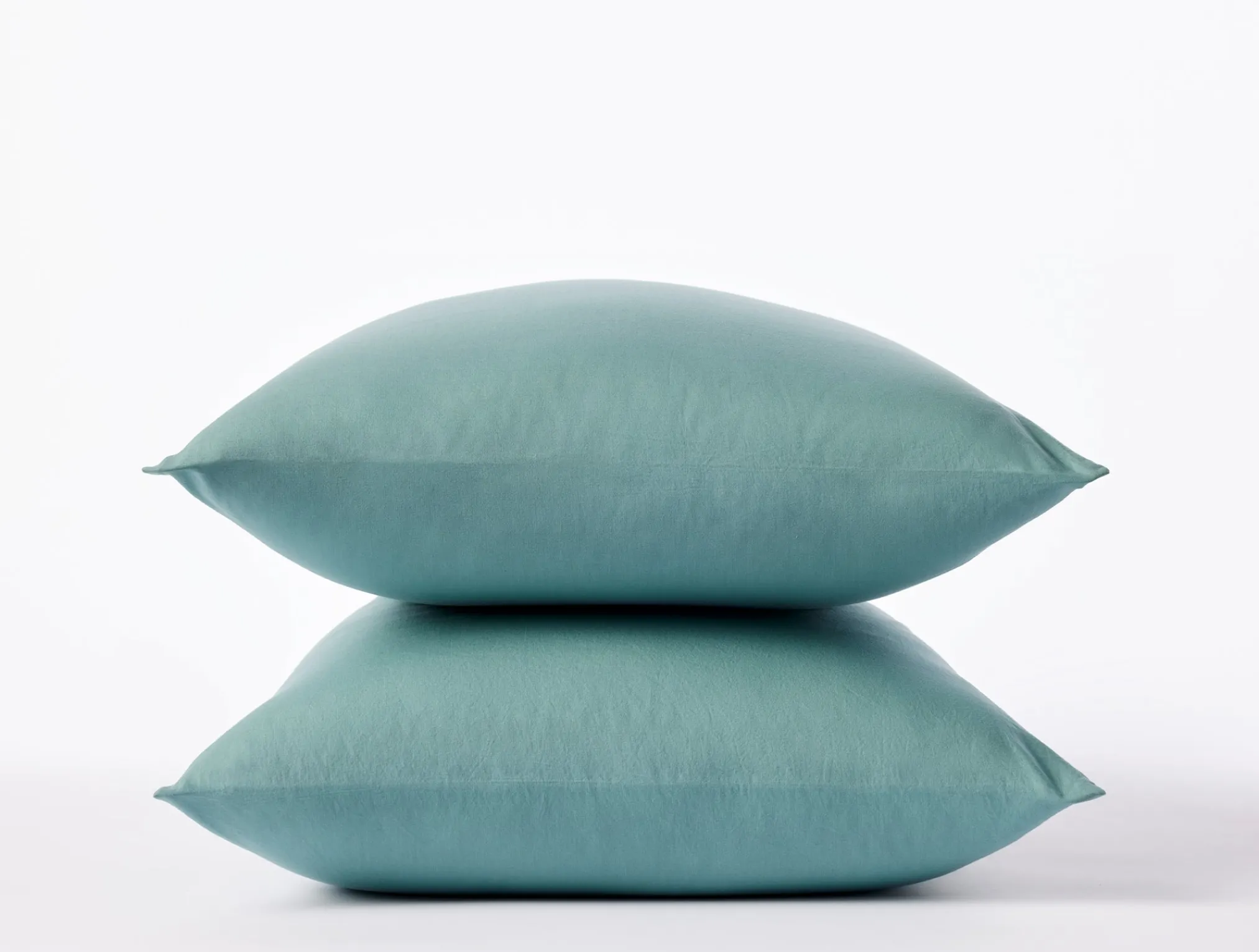 Coyuchi Organic Crinkled Percale™ Pillowcases< Pillowcases|Pillowcases