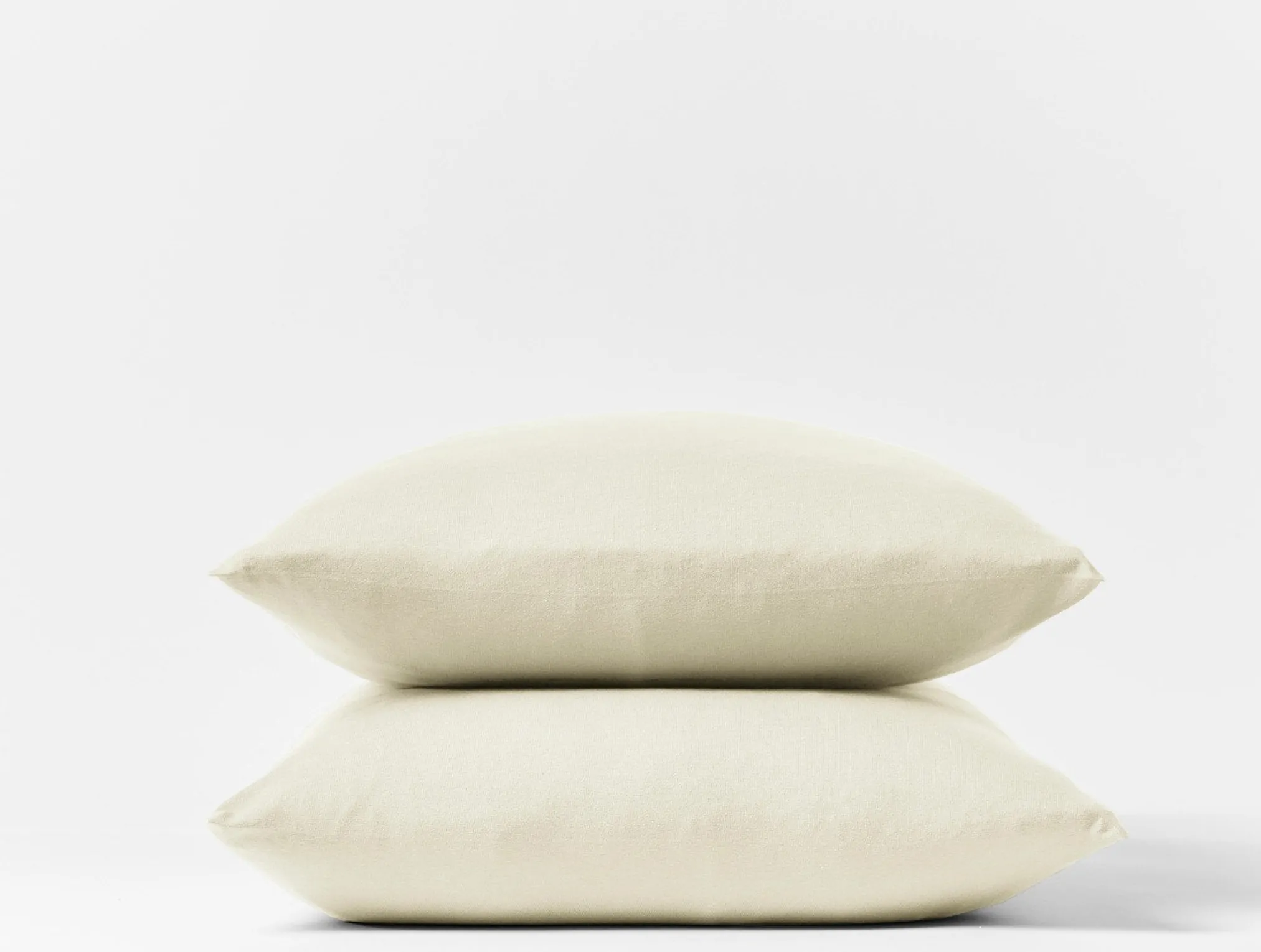 Coyuchi Organic Jersey Pillowcases< Pillowcases|Pillowcases