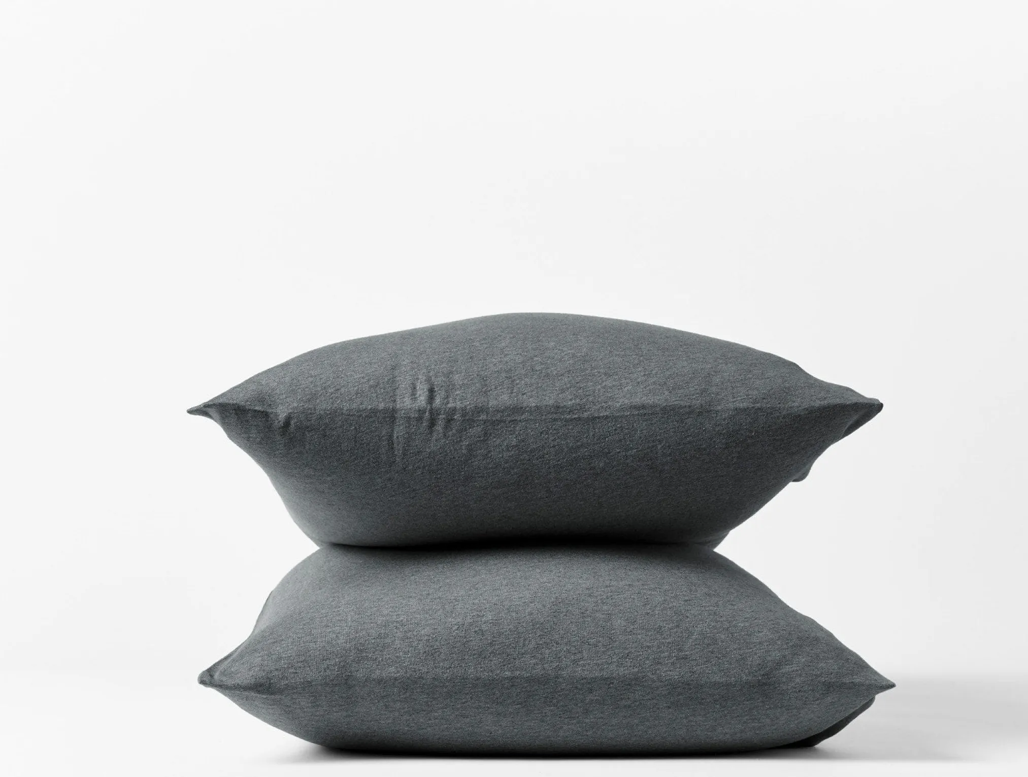 Coyuchi Organic Jersey Pillowcases< Pillowcases|Pillowcases