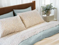 Coyuchi Organic Print Percale Pillowcases< Pillowcases|Pillowcases