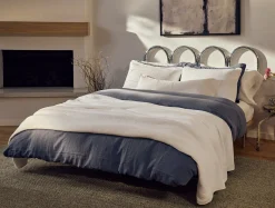 Coyuchi Organic Relaxed Linen Duvet Set< Duvet Covers + Sets