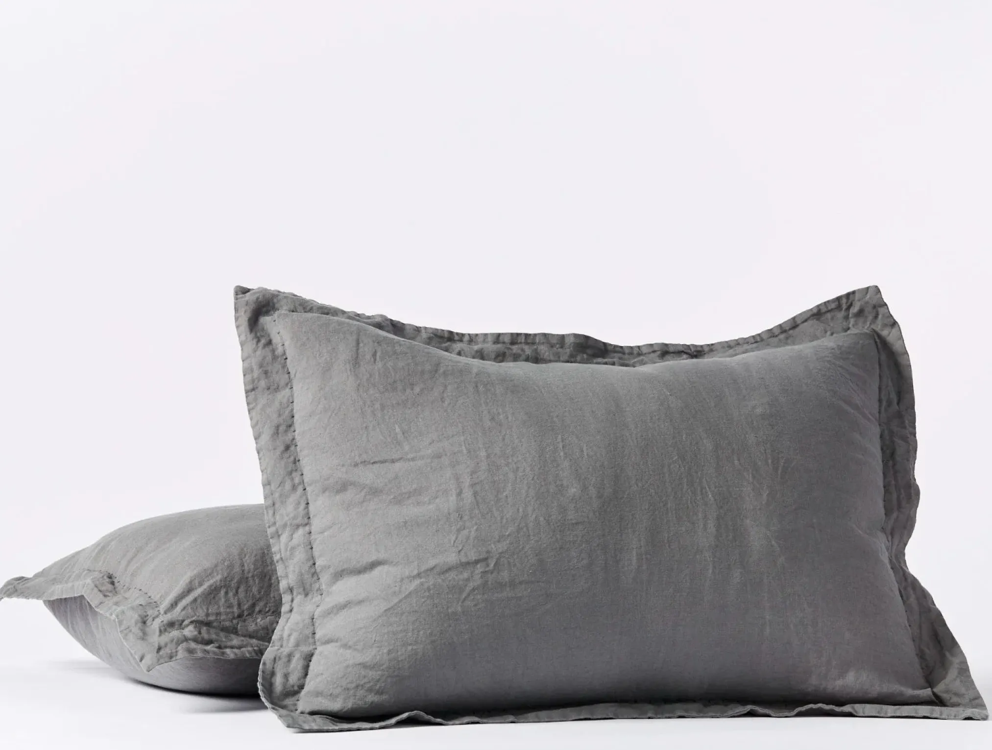 Coyuchi Organic Relaxed Linen Duvet Set< Duvet Covers + Sets
