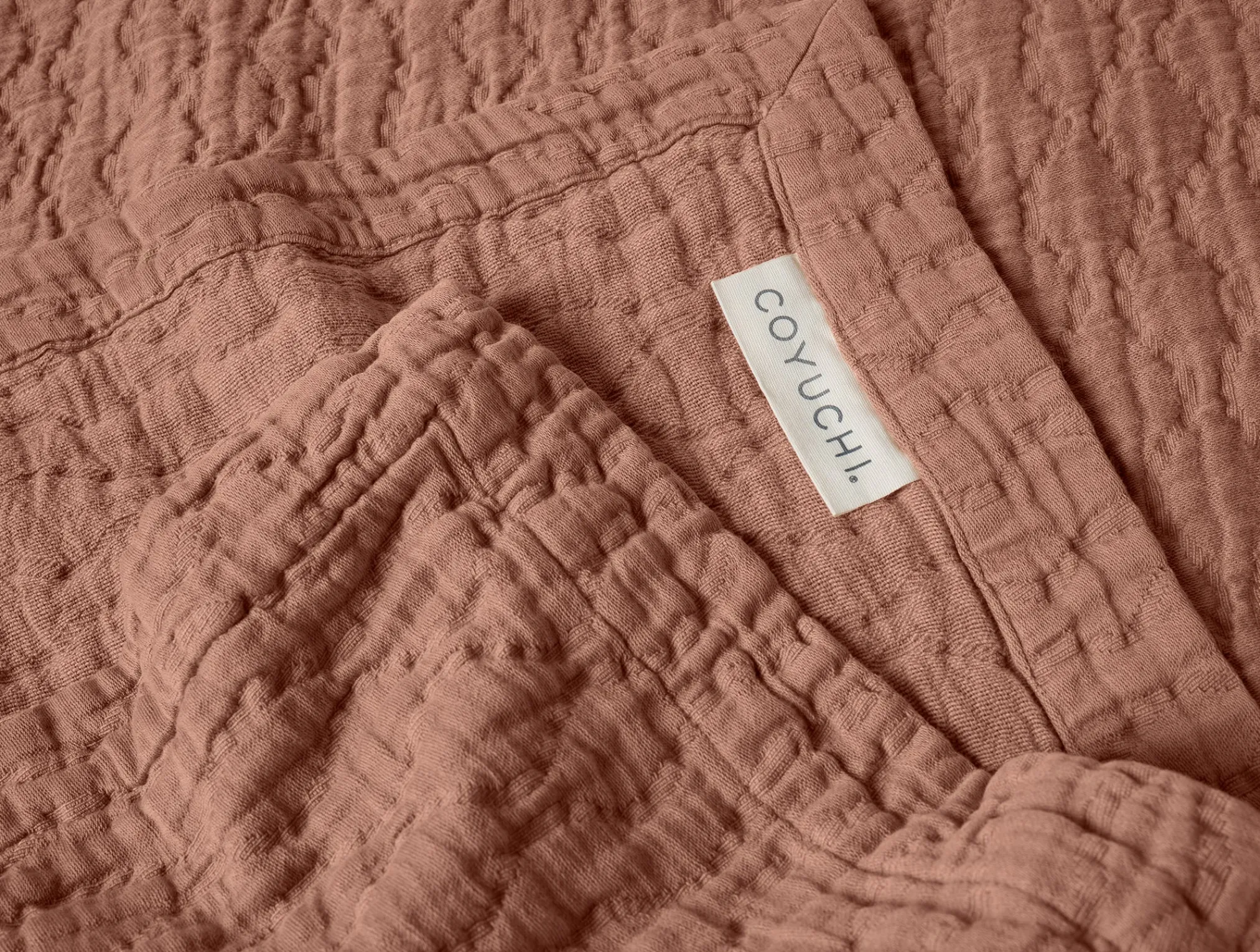 Coyuchi Pescadero Matelasse Organic Blanket< Bed Blankets