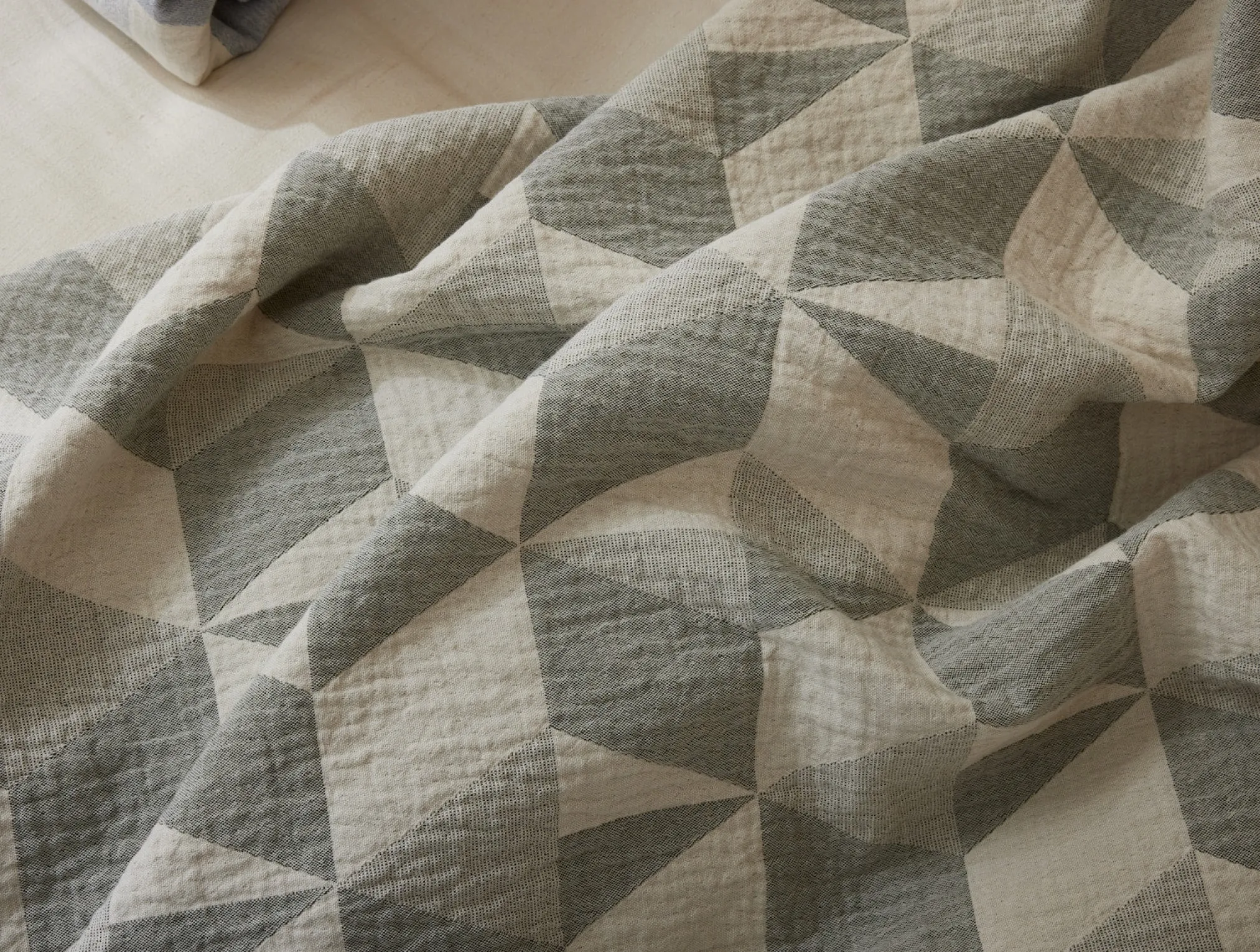 Coyuchi Pismo Organic Throw< Throws
