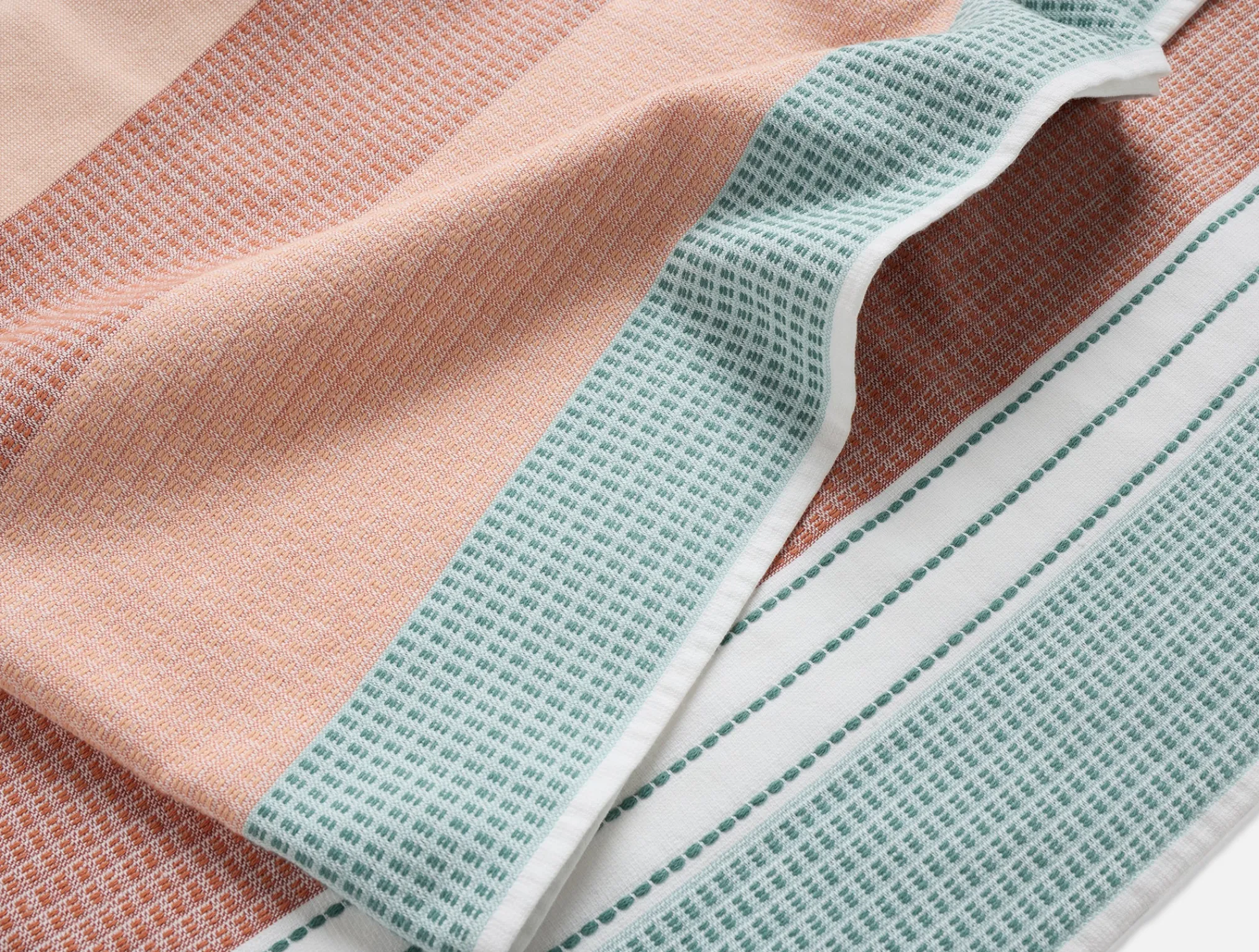 Coyuchi Seabright Organic Beach Towel< Beach Towels