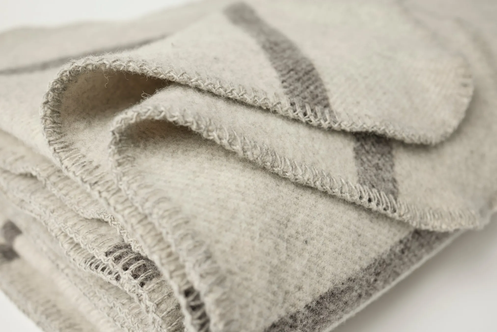 Coyuchi Tahoe Wool Blanket< Bed Blankets