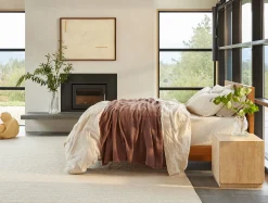 Coyuchi Topanga Organic Matelasse Blanket< Bed Blankets