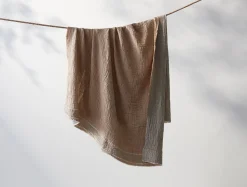 Coyuchi Topanga Organic Matelasse Striped Throw< Throws