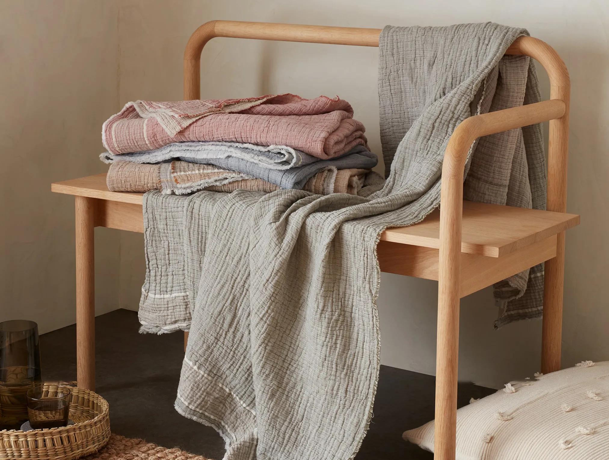 Coyuchi Topanga Organic Matelasse Striped Throw< Throws