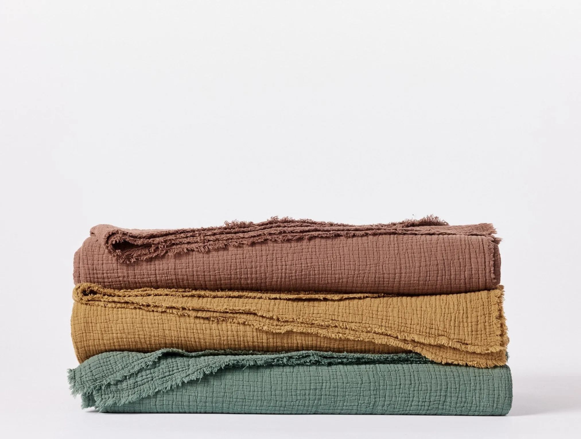 Coyuchi Topanga Organic Matelasse Blanket< Bed Blankets