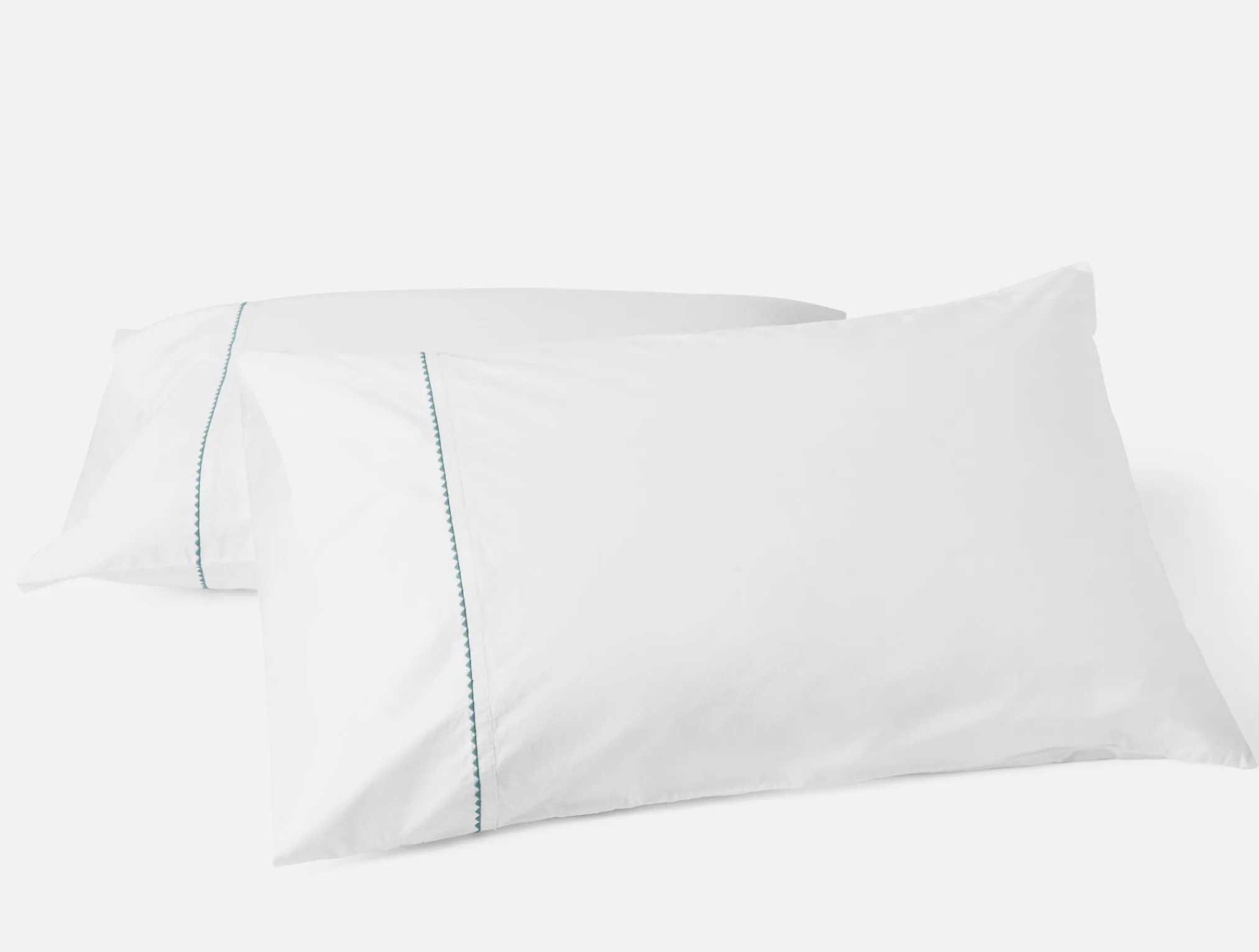 Coyuchi Trailing Embroidered Organic Percale Pillowcases< Pillowcases|Pillowcases