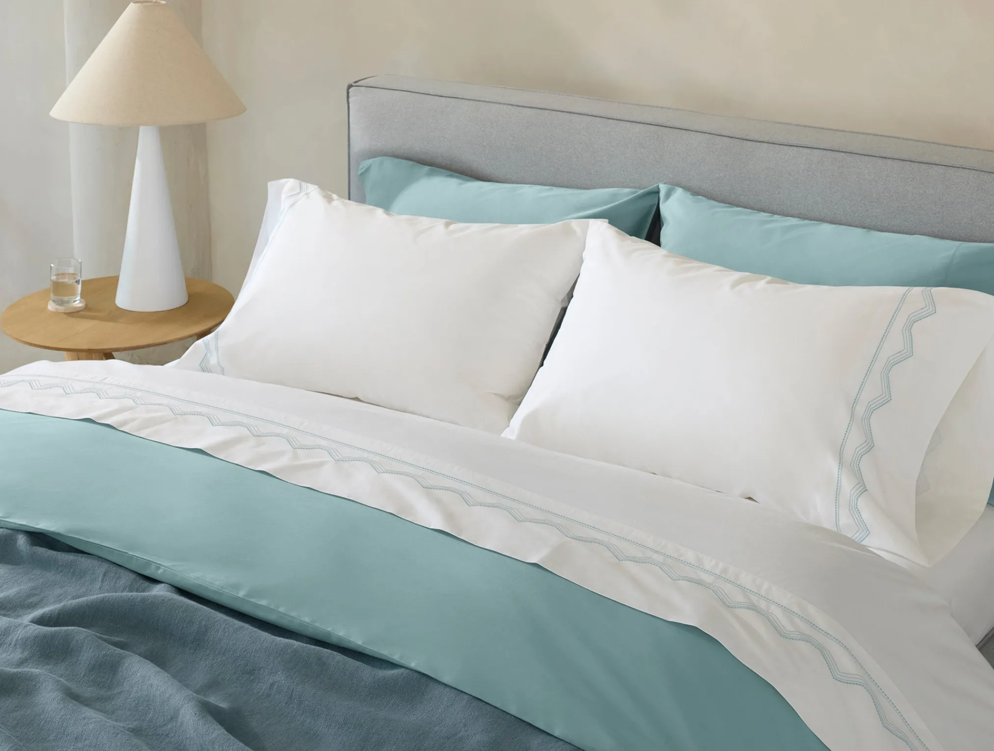 Coyuchi Vista Embroidered Organic Percale Sheet Set< Sheet Sets|Sheet Sets