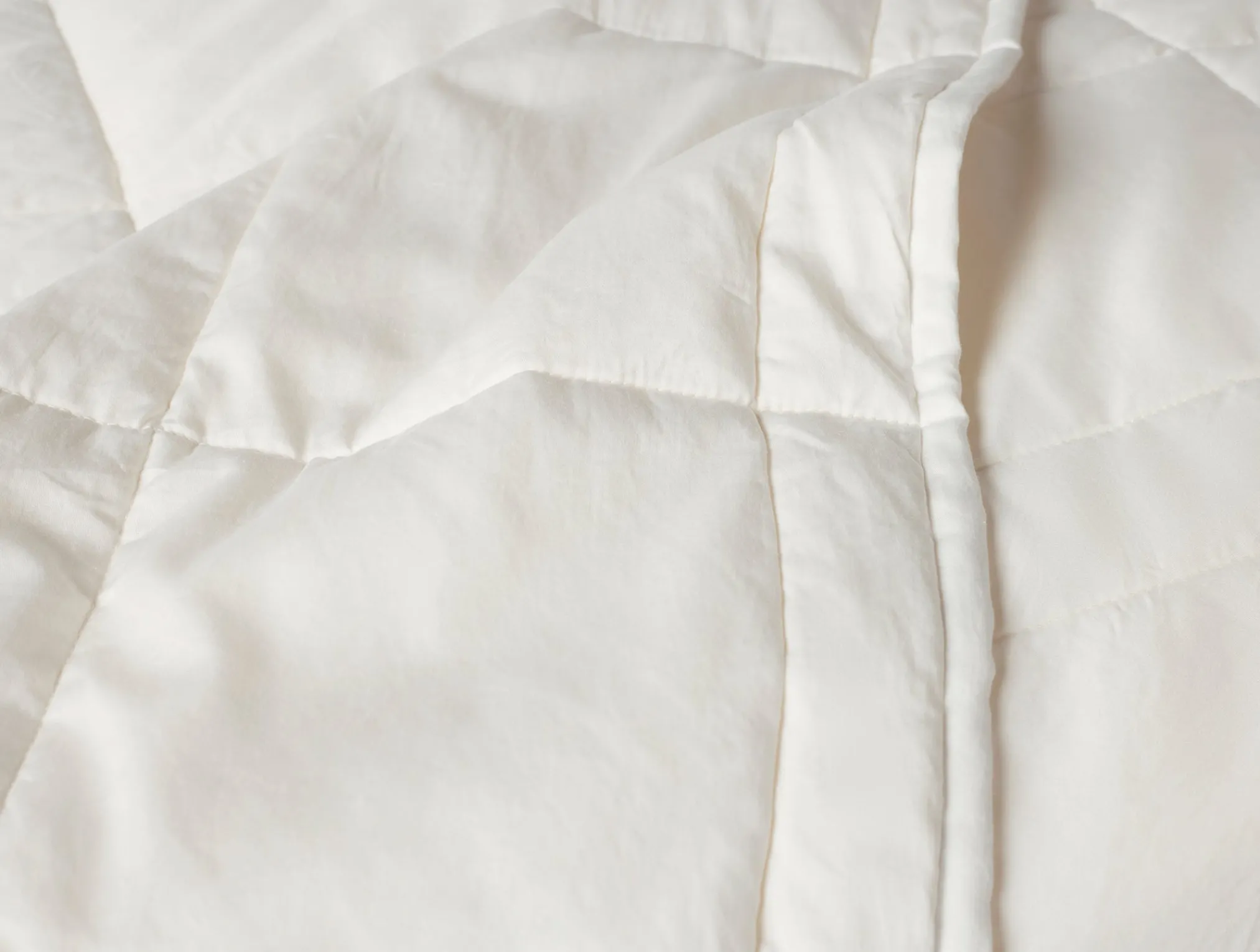 Coyuchi Washable Wool Filled Comforter< Quilts + Comforters|Duvet Inserts + Comforters