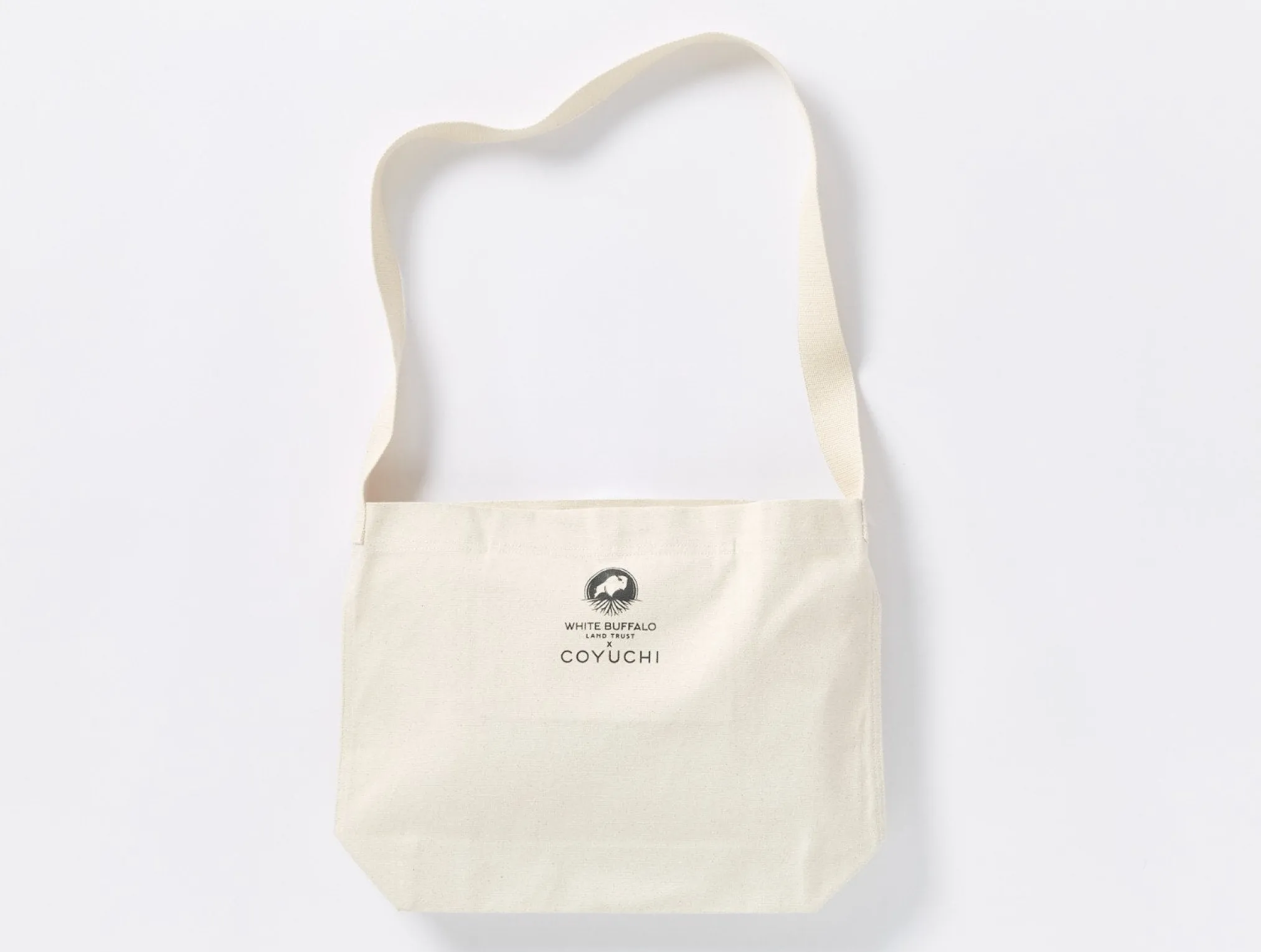 Coyuchi White Buffalo x Organic Crossbody Tote< Accessories