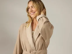 Coyuchi Women's Cloud Brushed Organic Flannel Robe< Robes