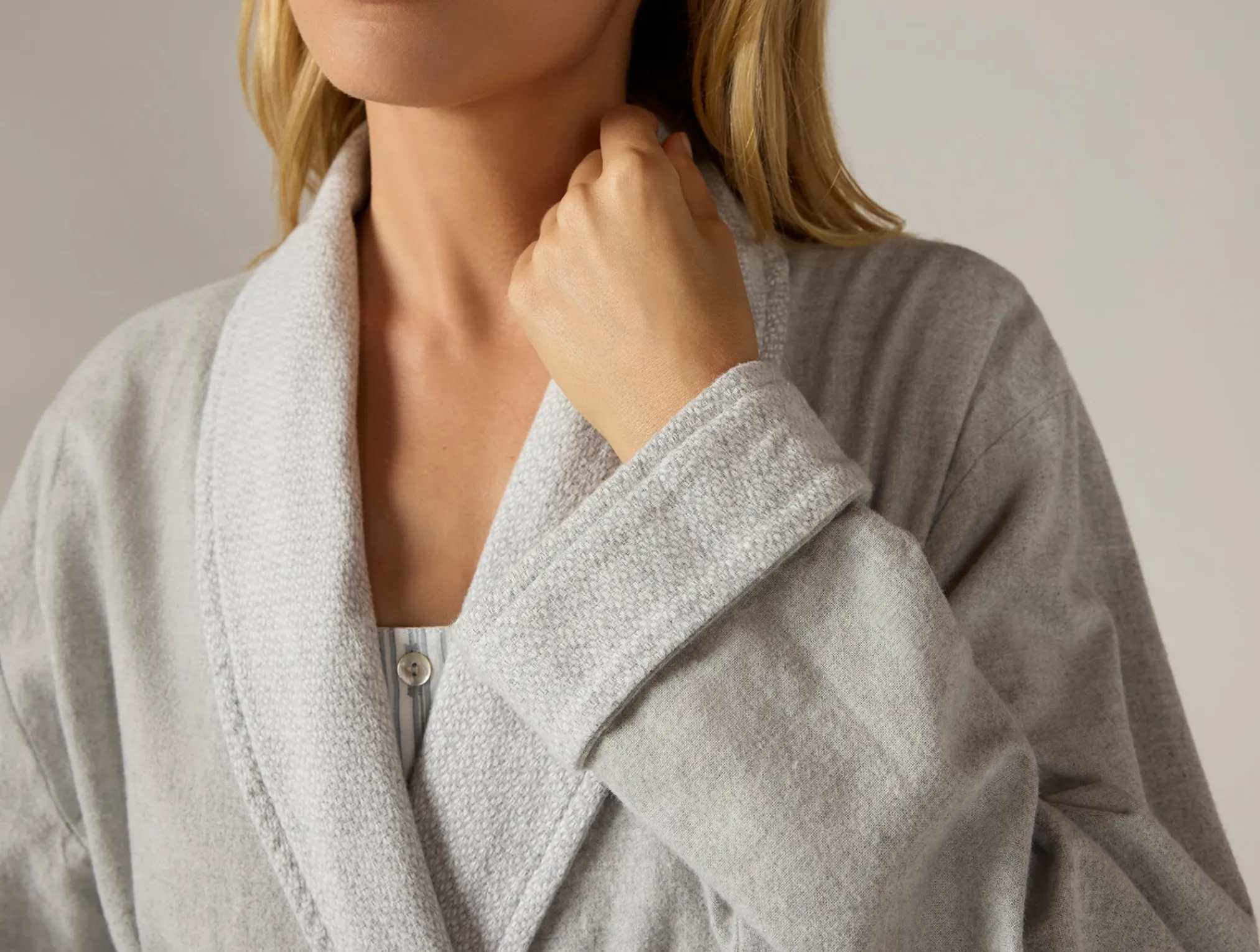 Coyuchi Women's Cloud Brushed Organic Flannel Robe< Robes
